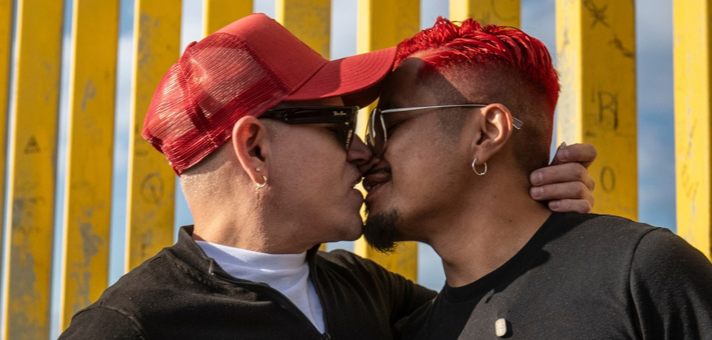 Read My Lips: An HIV Kiss-In Sends a Hopeful Message at U.S.-Mexico Border