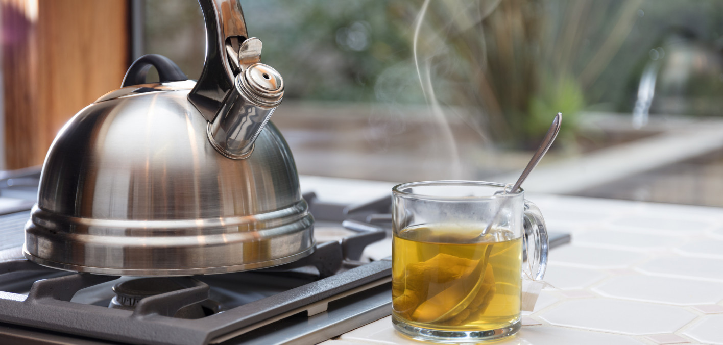 Throwing Cold Water on Hot Tea… and Other Cancer Myths Tu Salud